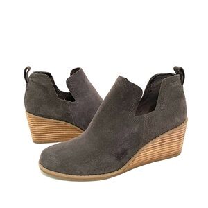 TOMS Women's Gwen Slip On Ankle Boot in Gray Size 8.5 Genuine Suede Leather